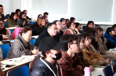 贾玉明书记听取马克思主义学院郑丽娜讲授的《马克思主义基本原理概论》 贾玉明书记听取马克思主义学院郑丽娜讲授的《马克思主义基本原理概论》